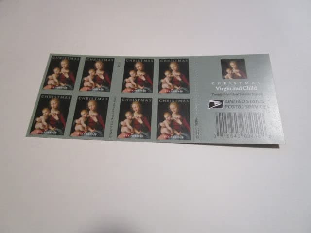 Christmas Virgin and Child Booklet of 20 FirstClass Mail Forever Postage Stamps 2022 Scott 5721