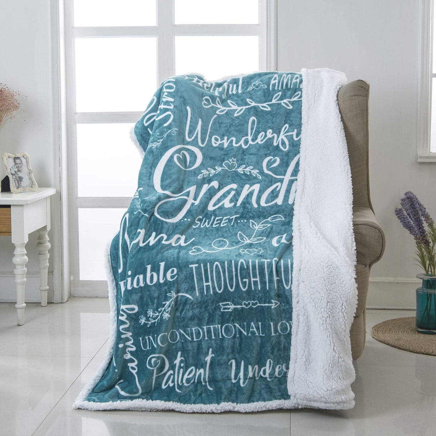 Piwaka Grandma Blanket Mothers Day Birthday Gift Box for Grandma from Grandkids Cozy Fleece Throw for Grandmother Nana Abuela Gigi Sentimental Present to Celebrate Love and Warmth Teal