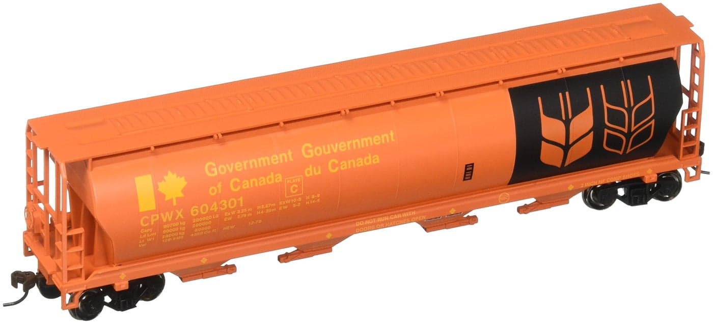Bachmann Trains - Canadian 4 Bay Cylindrical Grain Hopper - Government of Canada - HO Scale