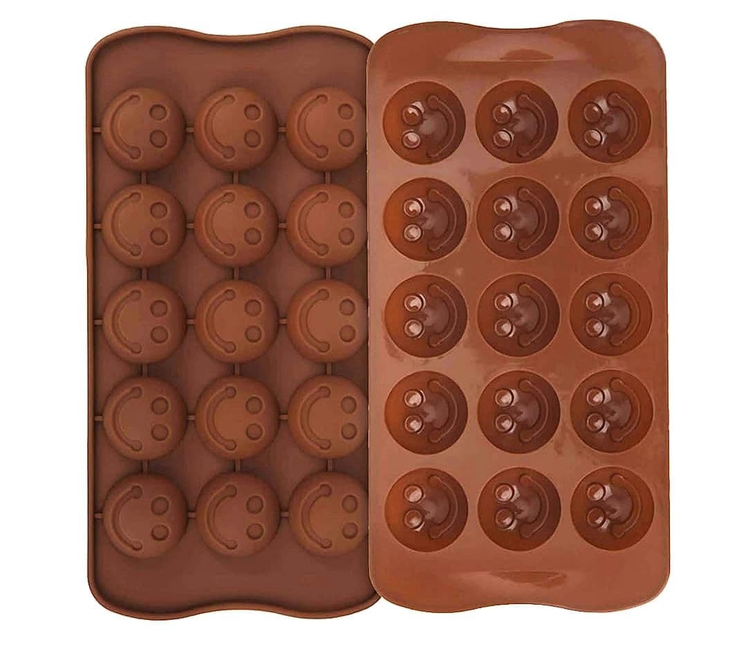 Arto 15-Cavity Smiley Face Silicone Chocolate Mould - Food Grade BPA Free Baking Tray for DIY Chocolates, Ice Cubes, Jelly, Soap & Cake Decoration | Heat Resistant, Easy Release, Brown