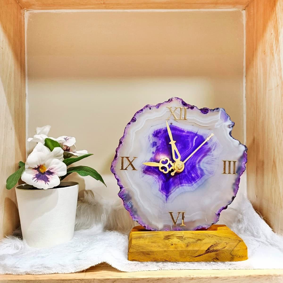 Shubhanjali Crystal Agate Clock for Home Decor Items Purple Decorative Agate Stone Slice Table Clock for Study Table Office Desk Bedroom Unique Gifts for Women