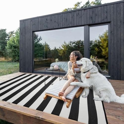 Strickland Home Outdoor Rug 6 x 9 ft Reversible Plastic Straw Rug for Patio Waterproof Large Outdoor Carpet for RV Patio Camping Backyard Deck Picnic Beach Black White
