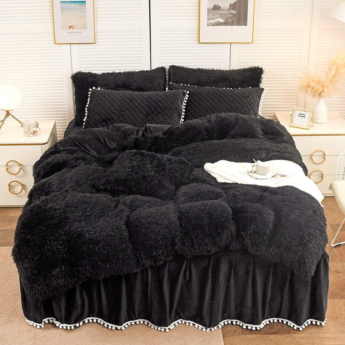 LIFEREVO Luxury Plush Shaggy Duvet Cover Set Soft Velvet Fluffy Furry Duvet Cover Set1 Faux Fur Fuzzy Comforter Cover 2 Pom Poms Pillow Cases Solid Bedding Set Zipper ClosureFullQueen Black