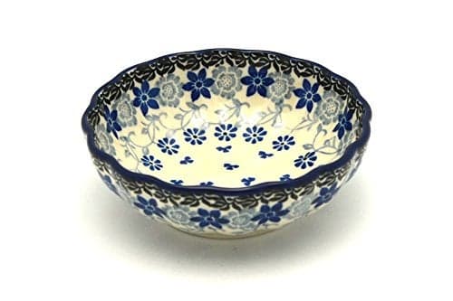 Polish Pottery Bowl - Shallow Scalloped - Small - Silver Lace