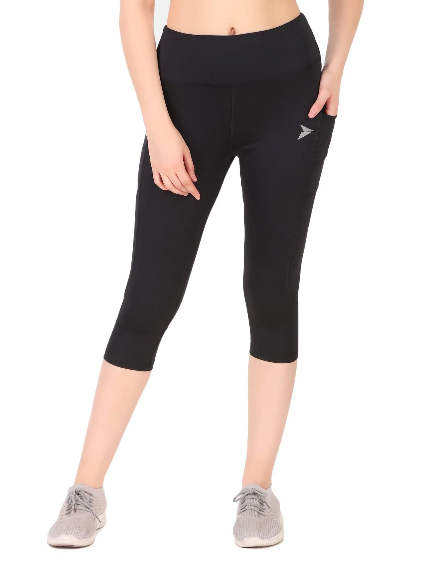 FITINC Women's Black High Waisted Skinny Fit 3/4 Leggings and Capri for Yoga, Gym, Running with 2 Pockets, Tummy Control Non See Through Workout Athletic Running Capri Leggings (Size: S)