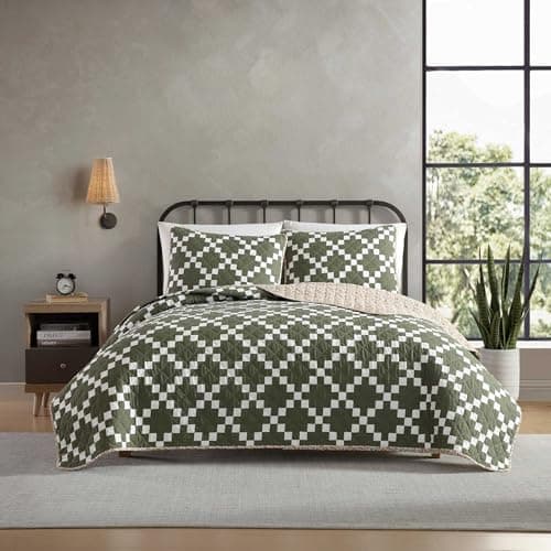 Eddie Bauer - Quilt Set, Super Soft Bedding with Matching Sham, Silky Smooth & Breathable, Classic Home Essentials (Diamond Floral Green, Full/Queen)