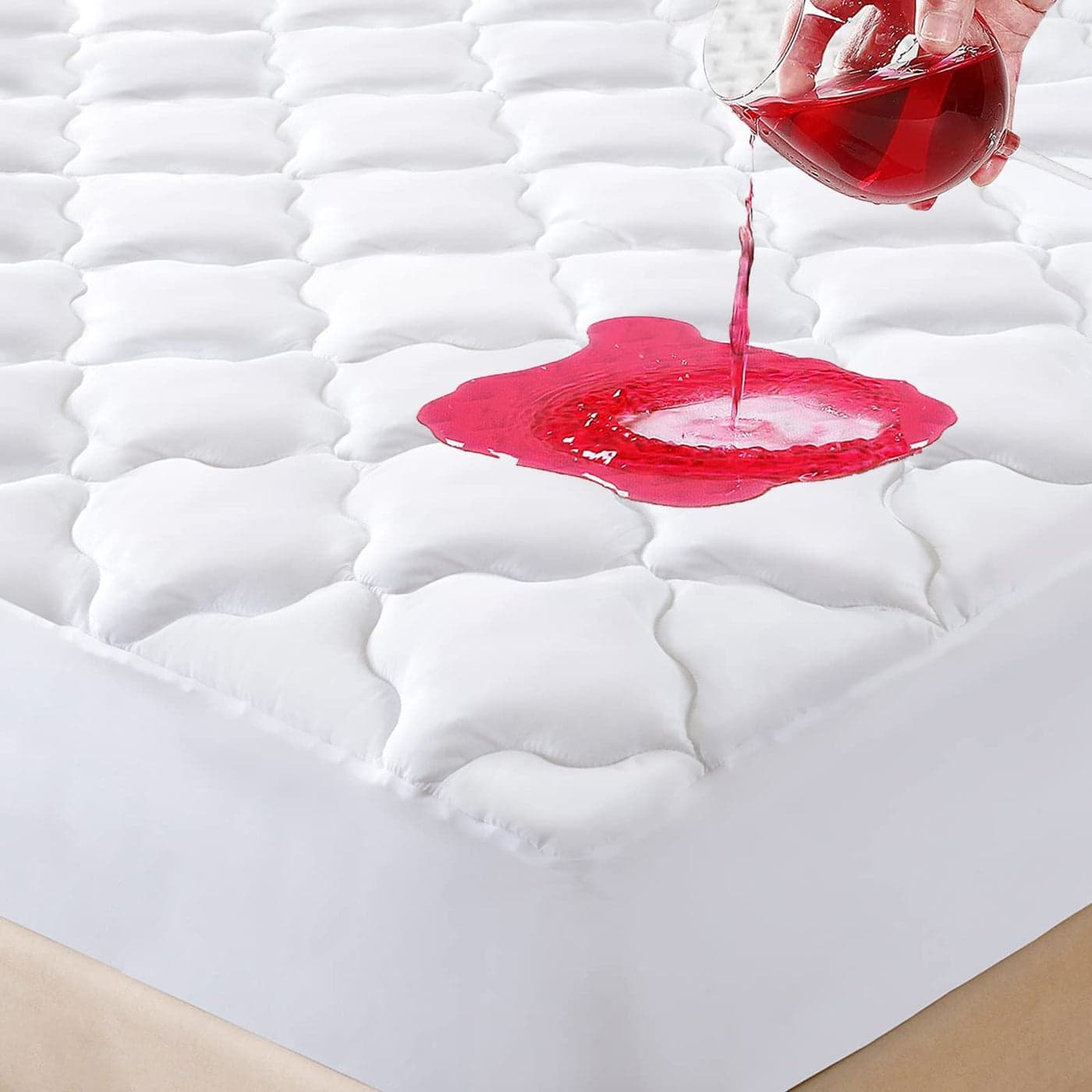 Waterproof Mattress Protector King Size 621 Deep Pocket Fitted Quilted Mattress Pad Cover Breathable Hollow Cotton Alternative Filling Mattress Pad Cover King Size