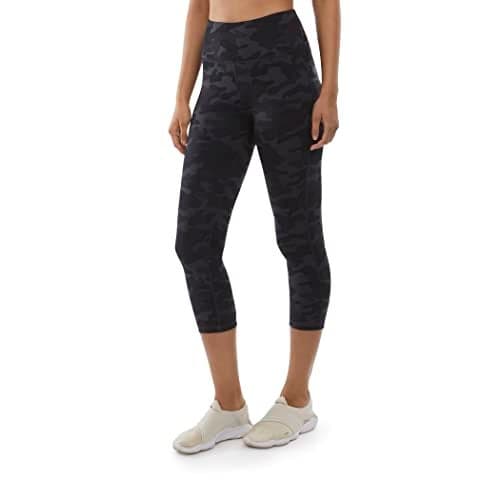 Danskin Womens All Over Printed Capri Leggings, Black Camo Print, X-Large US