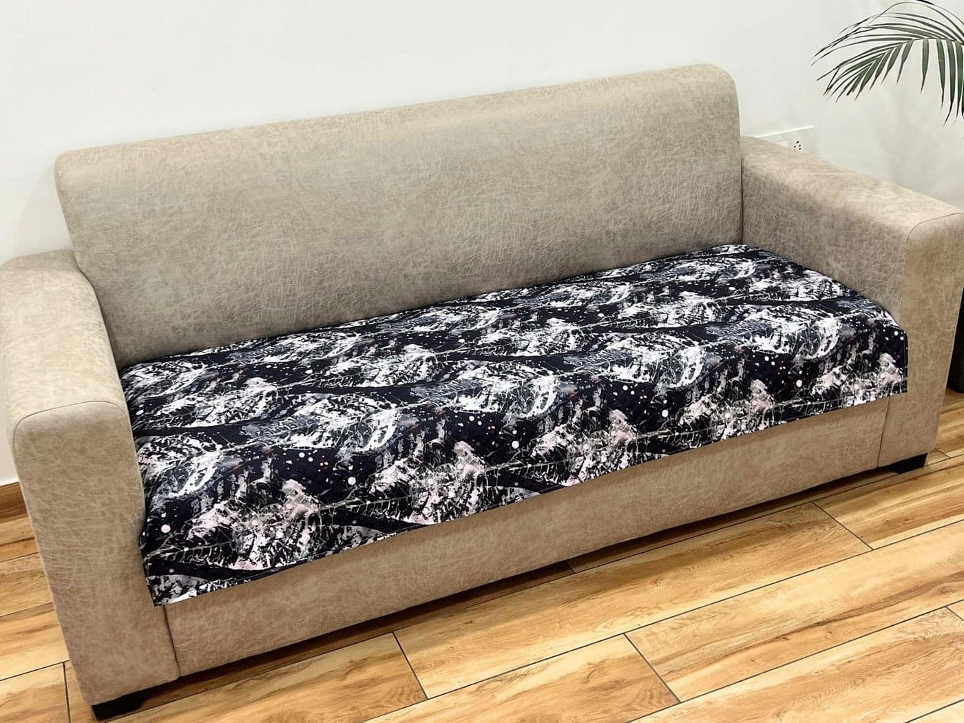 AMAZE ATTIRES Velvet Printed Sofa Seat Cover For 7 Seater With Heavy Antiskid Backing&Easily Machine Washable Sofa Seat Runner For Couch(22X68 Inch - 1 Piece,22X48 Inch - 2 Piece)Aaqsr003 3+2+2