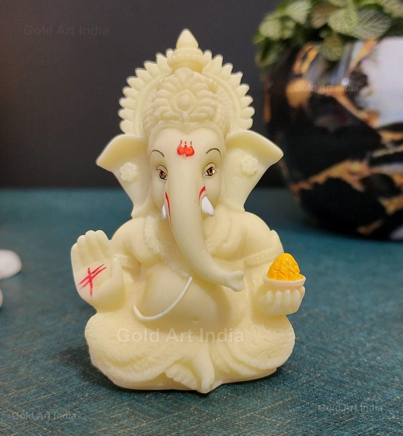 Gold Art India Ivory Ganesha Idol for Car DashboardLord Ganpati Diwali Gifts Home Decor Office Desk House Warming IVORYMUKUT Size 35 x 2 inches