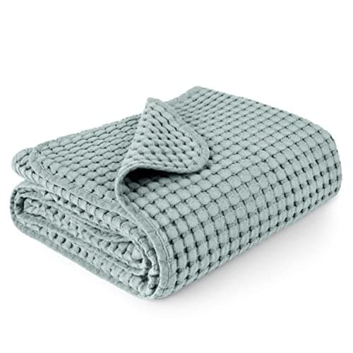 Konssy Waffle Baby Blanket Soft Cozy Nursery Swaddle Blanket Lightweight Toddler Throw for Boys Girls Ideal for WrappingLight Green