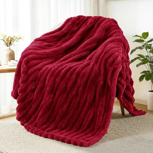 Exclusivo Mezcla Fleece Throw Blanket for Couch Super Soft Striped Jacquard Bed Blanket Lightweight Fuzzy Cozy for All Seasons 50x60 Inches Deep Red