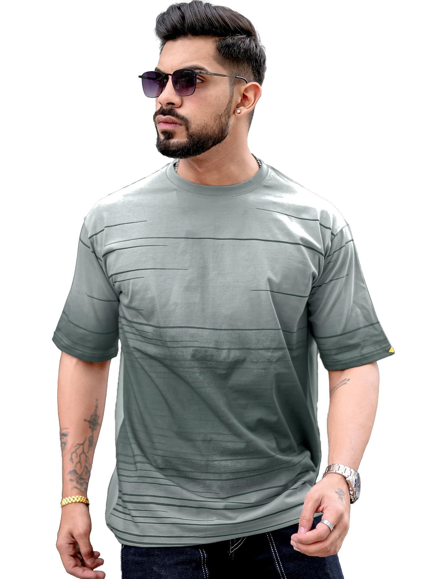 Maniac Mens Spray Print Round Neck 3/4th Sleeve Light Grey Cotton Oversized T-Shirt