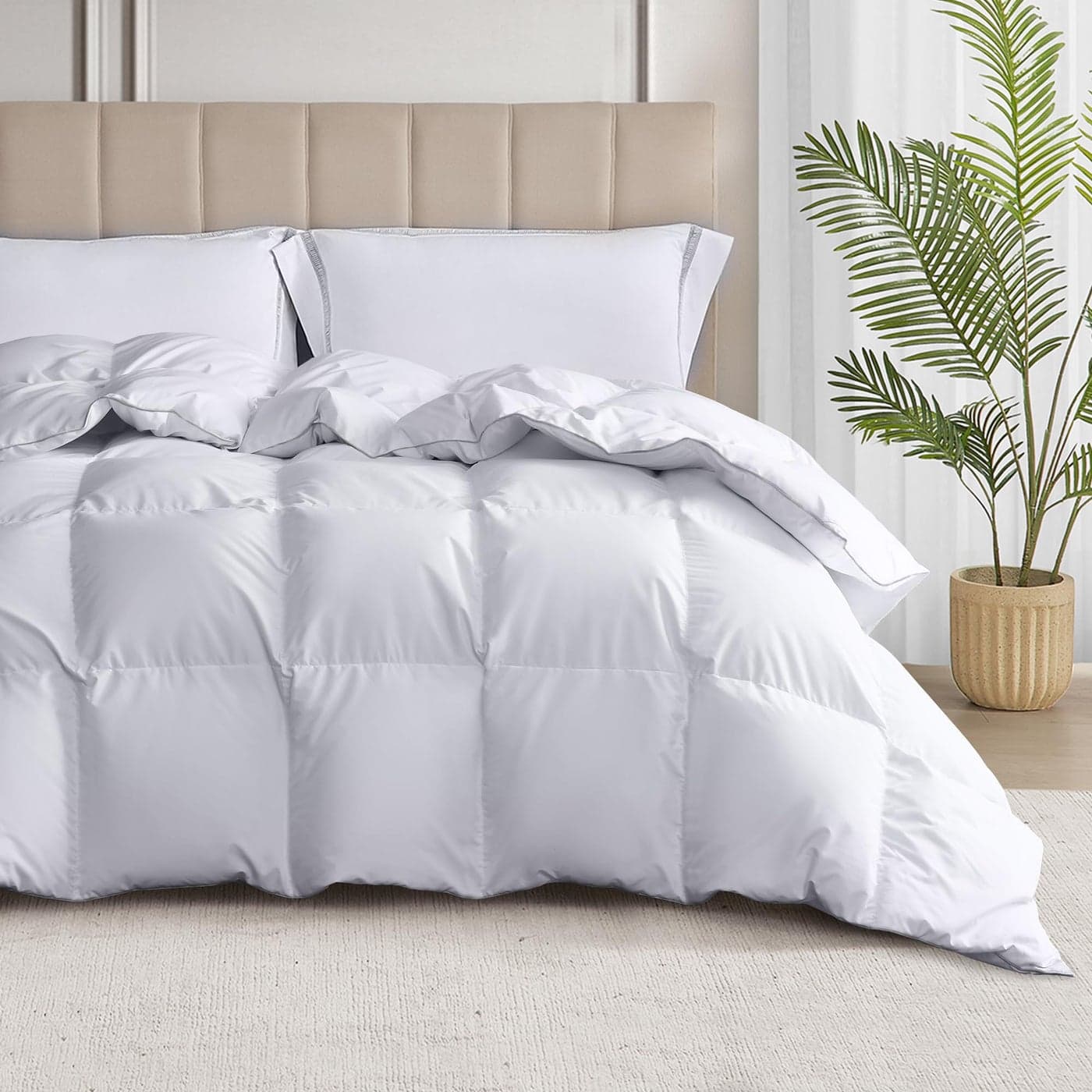 MARTHA STEWART Luxurious Goose Feathers Down Fiber Comforter Twin Size Hotel Quality Hypoallergenic Comforter 100 Cotton All Seasons Medium Warmth 68 x 90 InchWhite