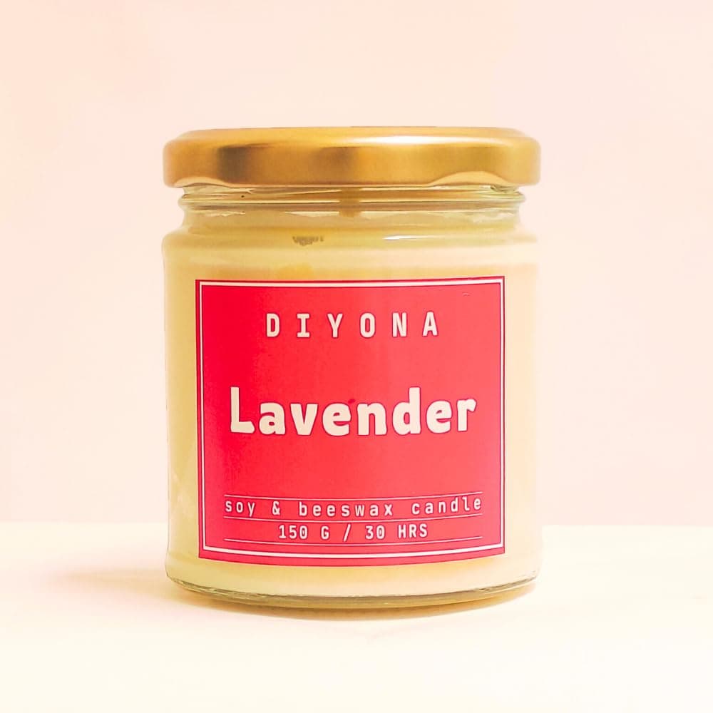 DIYONA Lavender Scented Candle Made with Beeswax Soywax and Quality Fragrance Oils for Aromatic ambeince 150gm Content Endures for 30hours