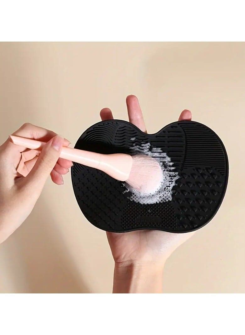 1 Pc Silicone Brush Cleaner Washing Brush Cleaning Mat Foundation Make Up Brush Cleaner Pad Universal Makeup Tool with Sunction Cups Black