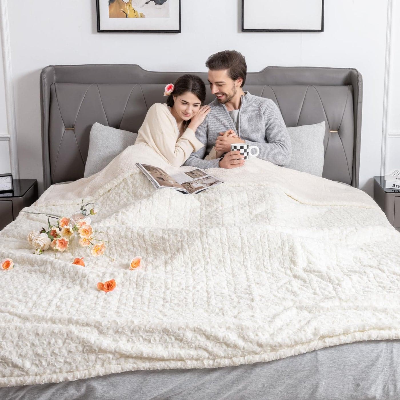 WOOMER Heated Blanket King Size 100 x 90 Electric Blanket with Dual Controls 0512 Hours Timer 10 Heating Levels ETL Certified White Rose Patterns Faux Fur Sherpa Machine Washable