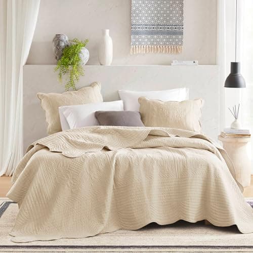 Madison Park Tuscany Quilt Set-Casual Damask Stitching Design Lightweight Coverlet Bedspread Bedding, Shams, Full/Queen(94"x96"), Medallion Cream 3 Piece