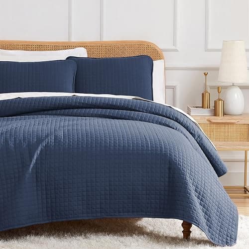 Southshore Fine Living Inc Oversized King Quilt Bedding Set Soft Microfiber Easy Care Pet Hair Resistant Bedding Machine Washable CaliforniaKing Size Quilt Coverlet Set w2 Shams Dark Blue