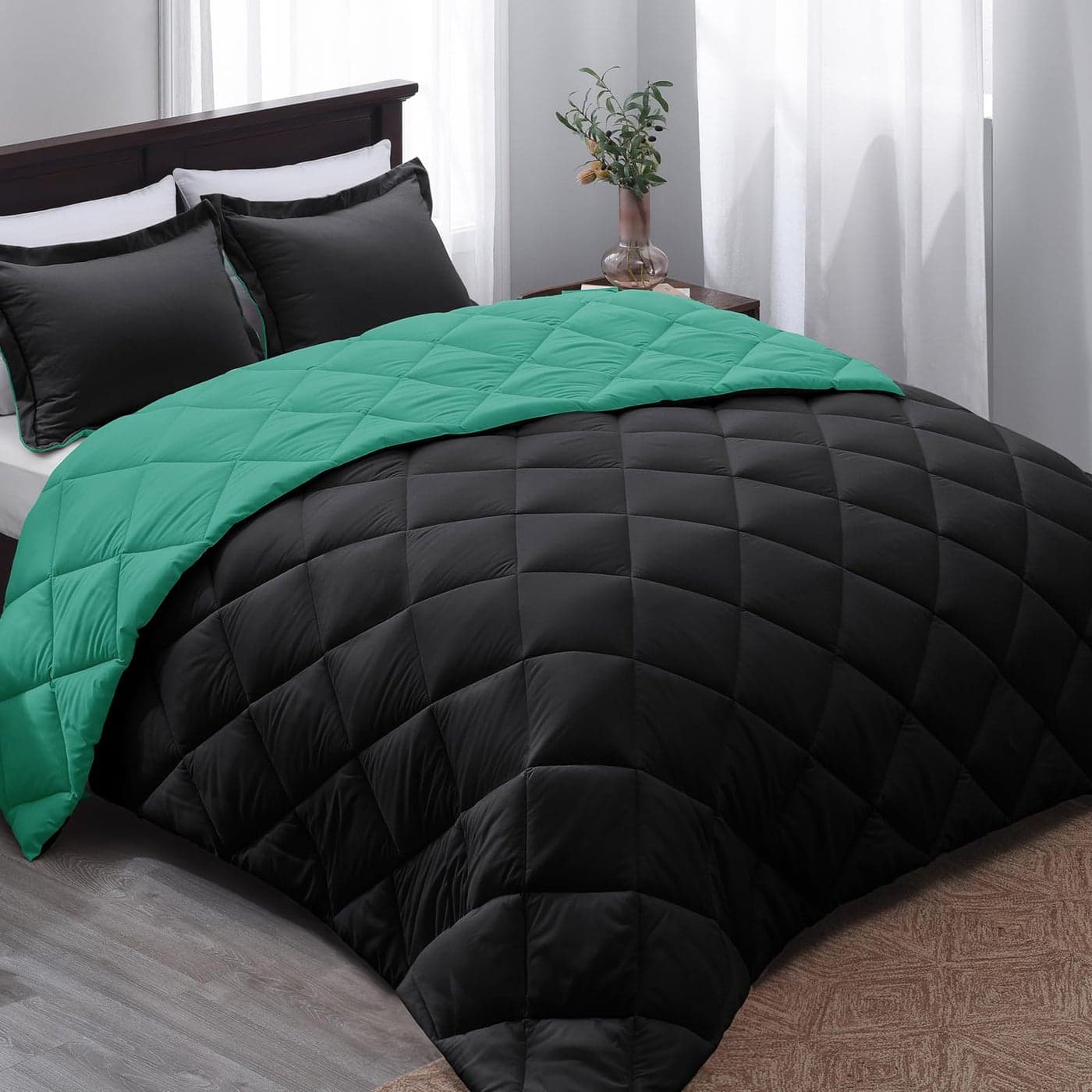 Basic Beyond Queen Comforter Set Green Comforter Set Queen Reversible Bed Comforter Queen Set for All Seasons BlackMint Leaf 1 Comforter 88x92 and 2 Pillow Shams 20x262