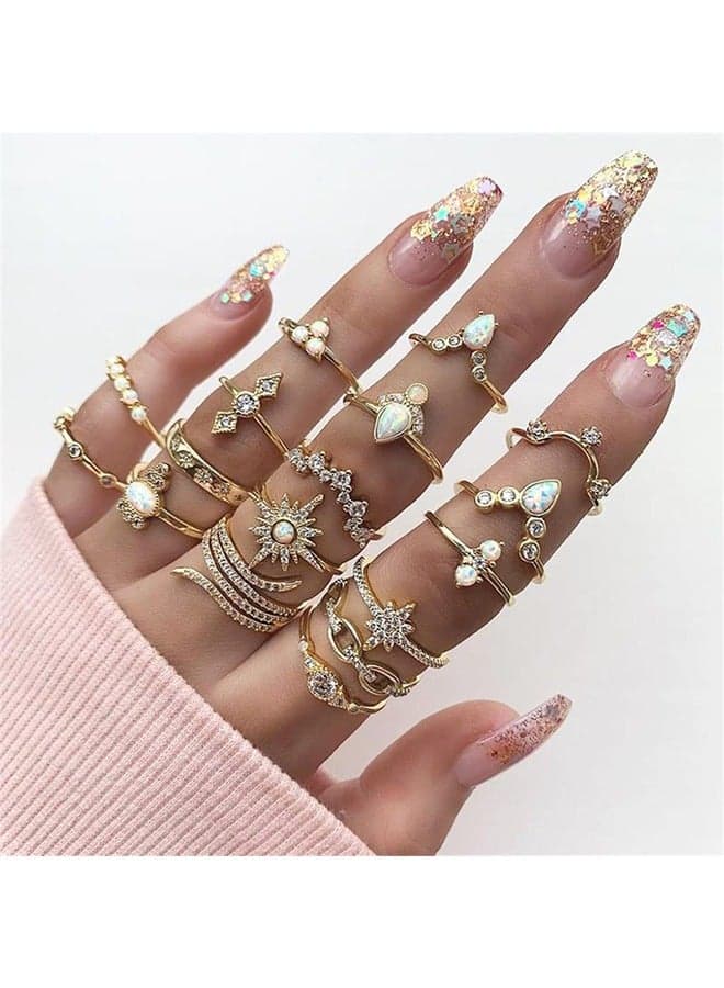 17Pcs Boho Finger Ring Set, Simple Gold Crystal Joint Knuckle Rings, Sparkling Rhinestone Stackable Ring for Women and Girls (Gold)