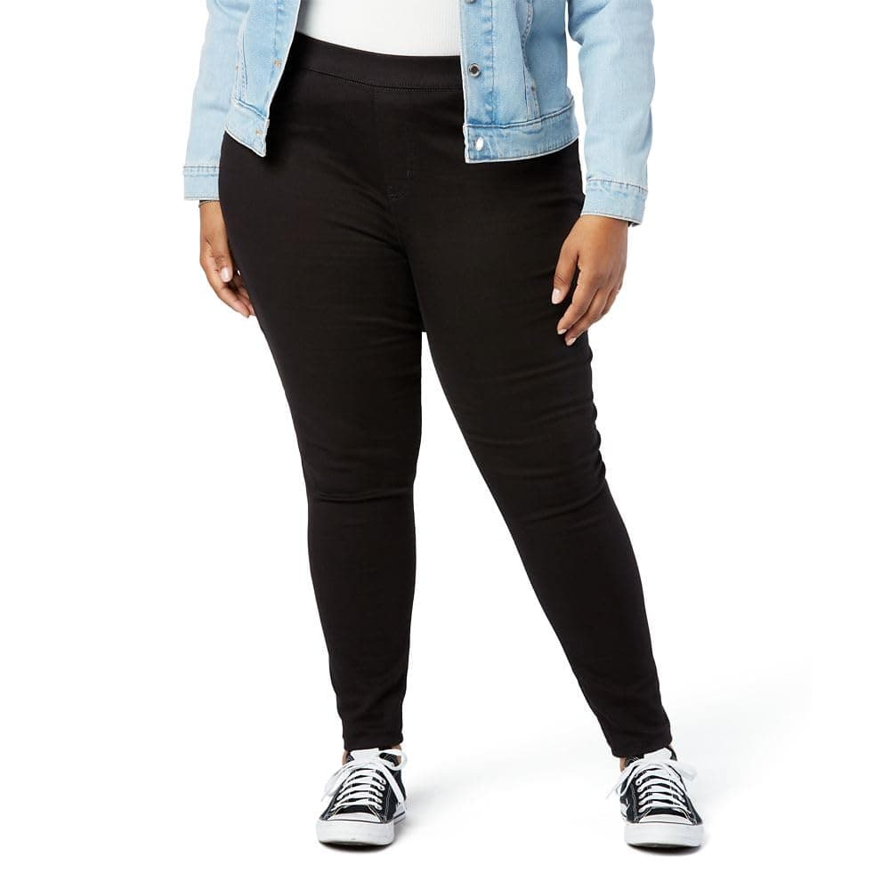 Signature by Levi Strauss & Co. Gold Label Women's Totally Shaping Pull-On Skinny Jeans (Available in Plus Size), Noir, 2 Medium