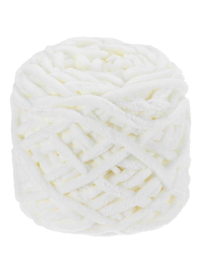 Chenille Chunky Yarn 100g, Soft Plush Thick Polyester Yarn for Crochet and Hand Knitting, Fluffy Velvet Yarn for Blanket, Sweater and DIY Craft Projects (Creamy White)