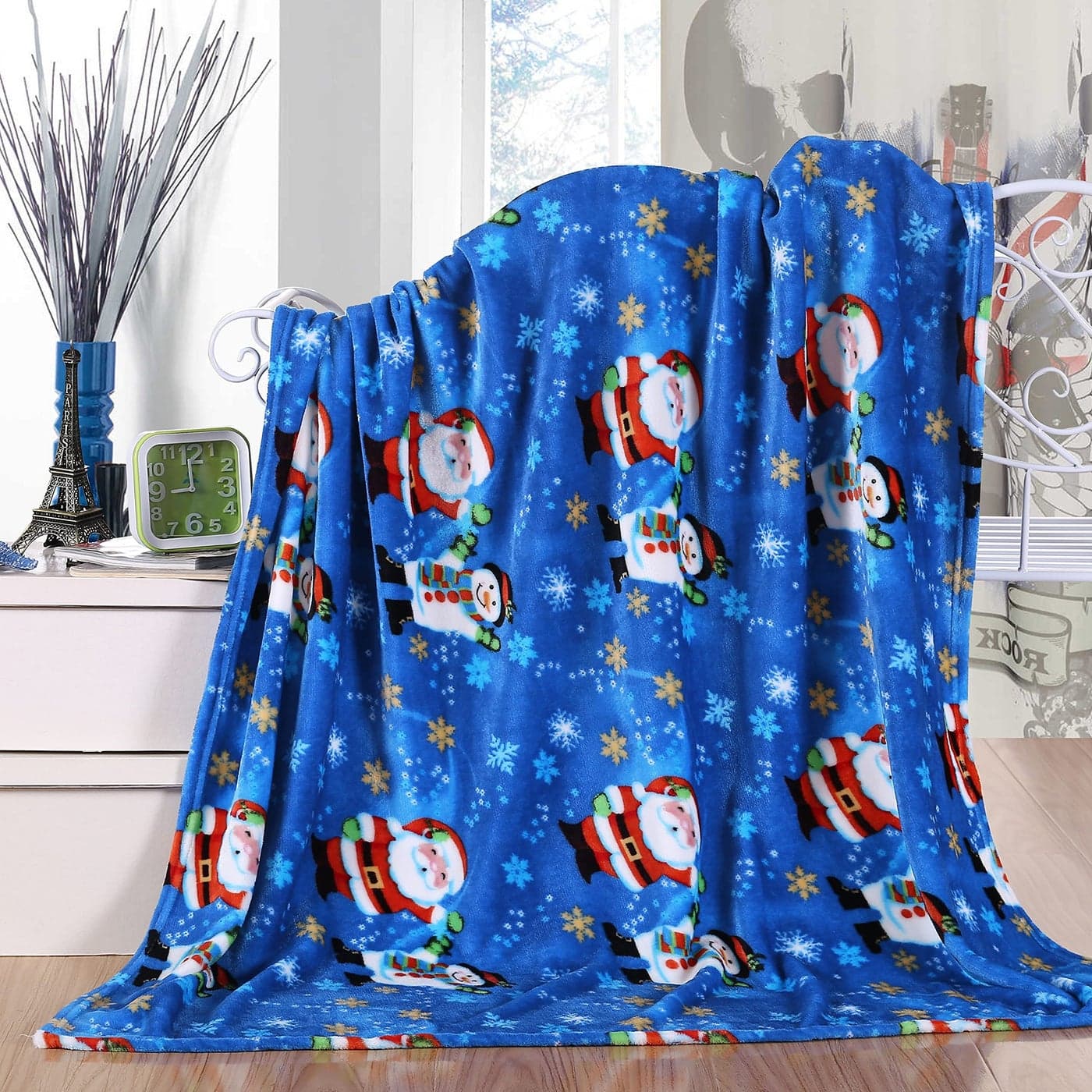 Elegant Comfort Luxury Velvet Super Soft Christmas Prints Fleece BlanketHoliday Theme Home Dcor Fuzzy Warm and Cozy Throws for Winter Bedding Couch and Gift 50 x 60 inch Blue Santa Snowman