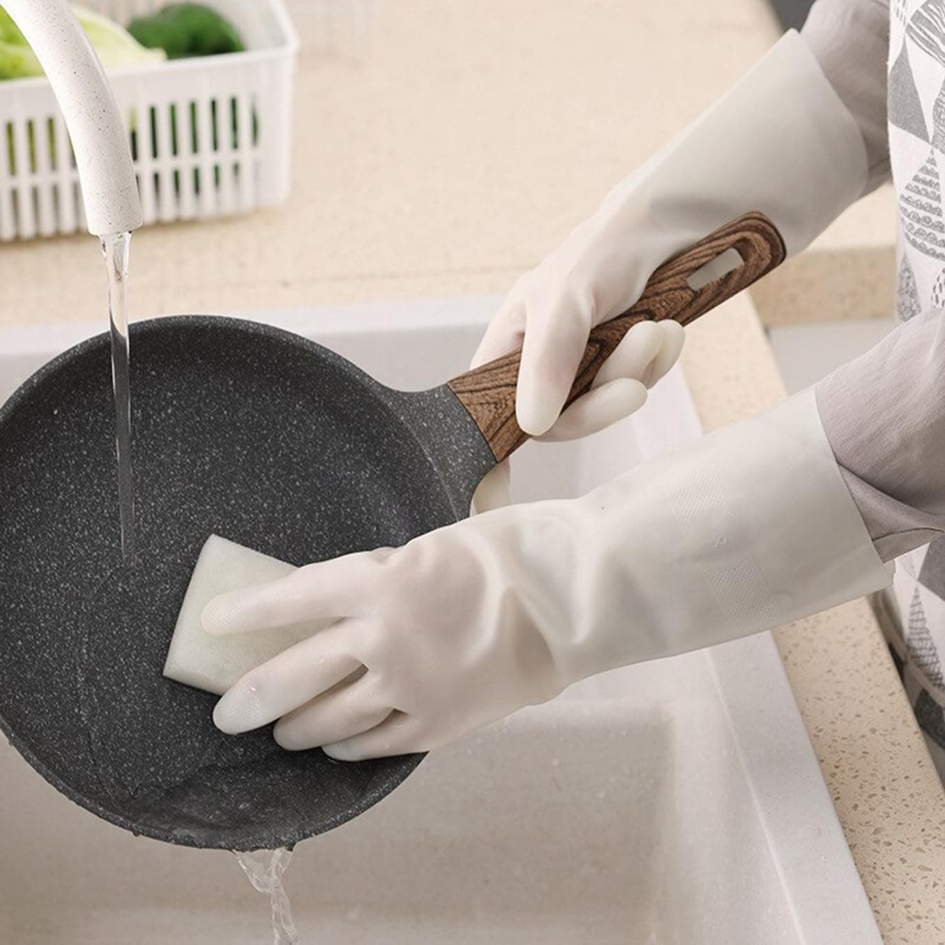 Lukzer Rubber Heavy Duty Hand Gloves for Dishwashing Gardening Kitchen Cleaning Skin-Friendly Reusable Cleaning Tool Short Sleeves Glove (Extra Large/32 x 13cm/Random Color)