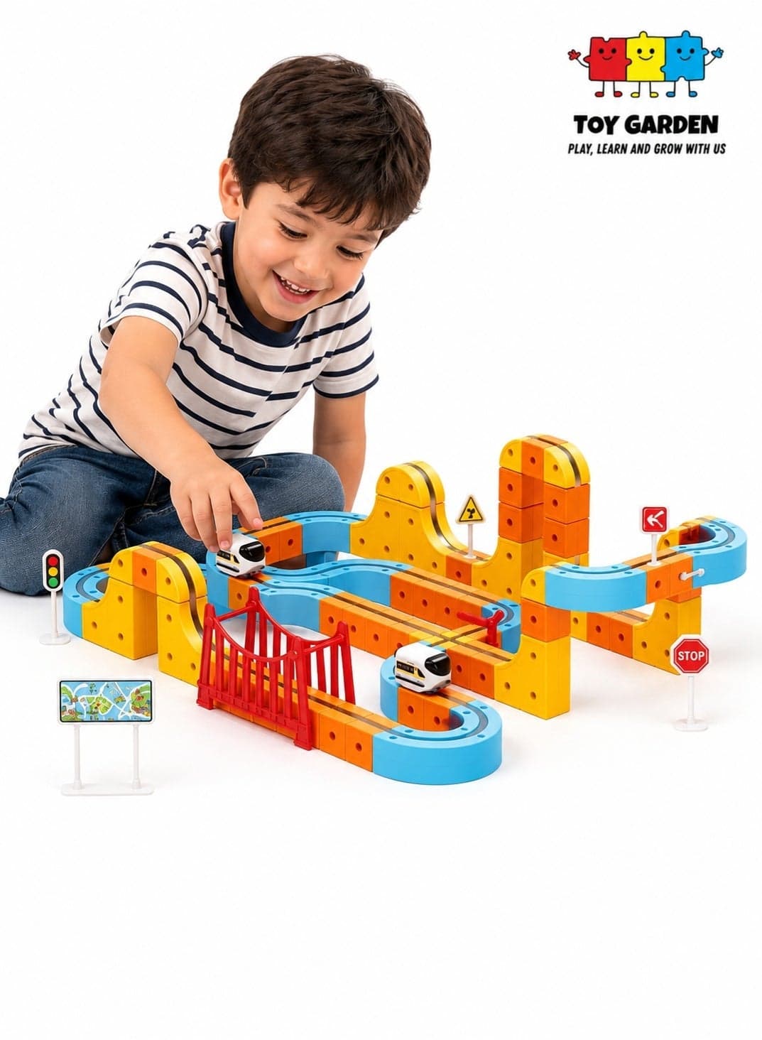 147-Piece Electric Train Set with Magnetic Building Blocks, 3D Cube Track, Flexible Racing Track, Train Toy Construction Set for Kids, Creative Building Playset Ages 3+