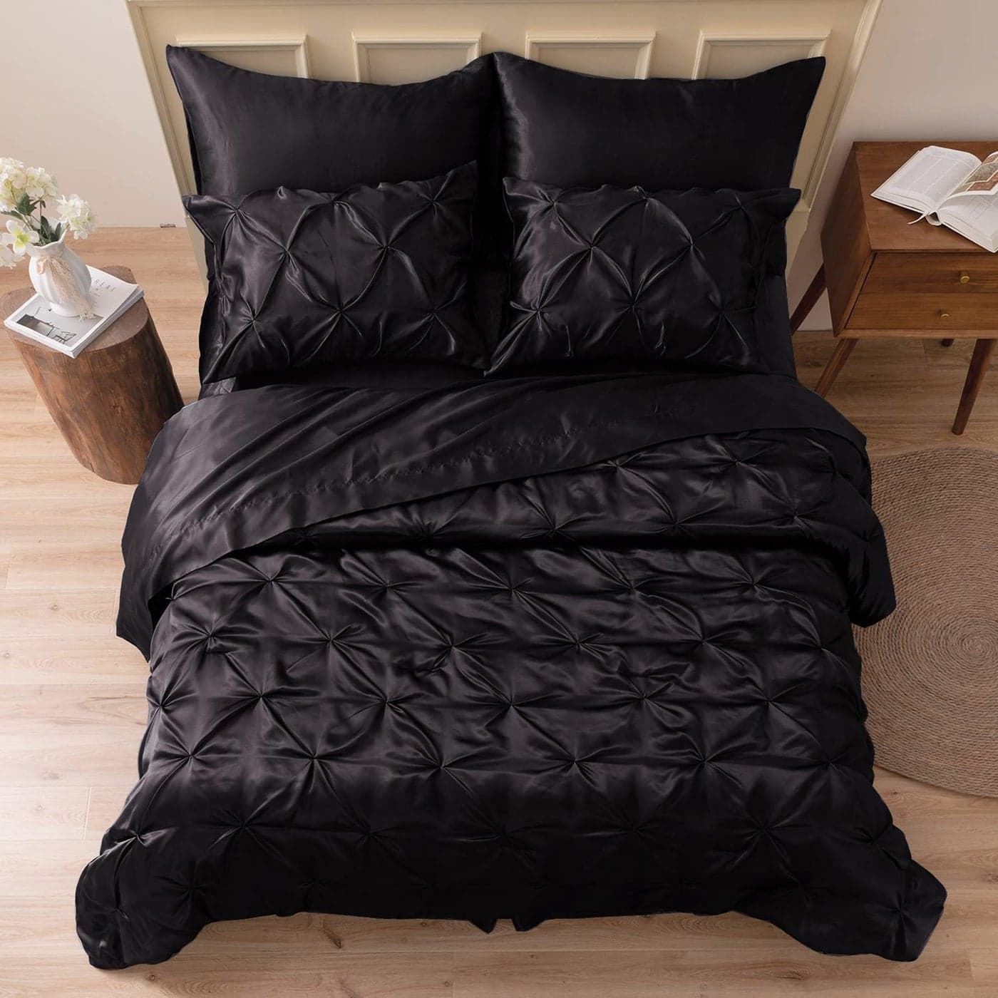 MRHM Satin Comforter California King 7 Pieces Black Luxurious Pinch Pleat Bedding Set with Comforter Flat Sheet Fitted Sheet Pillowcases Shams Super Silky Soft Bed Set for All Season
