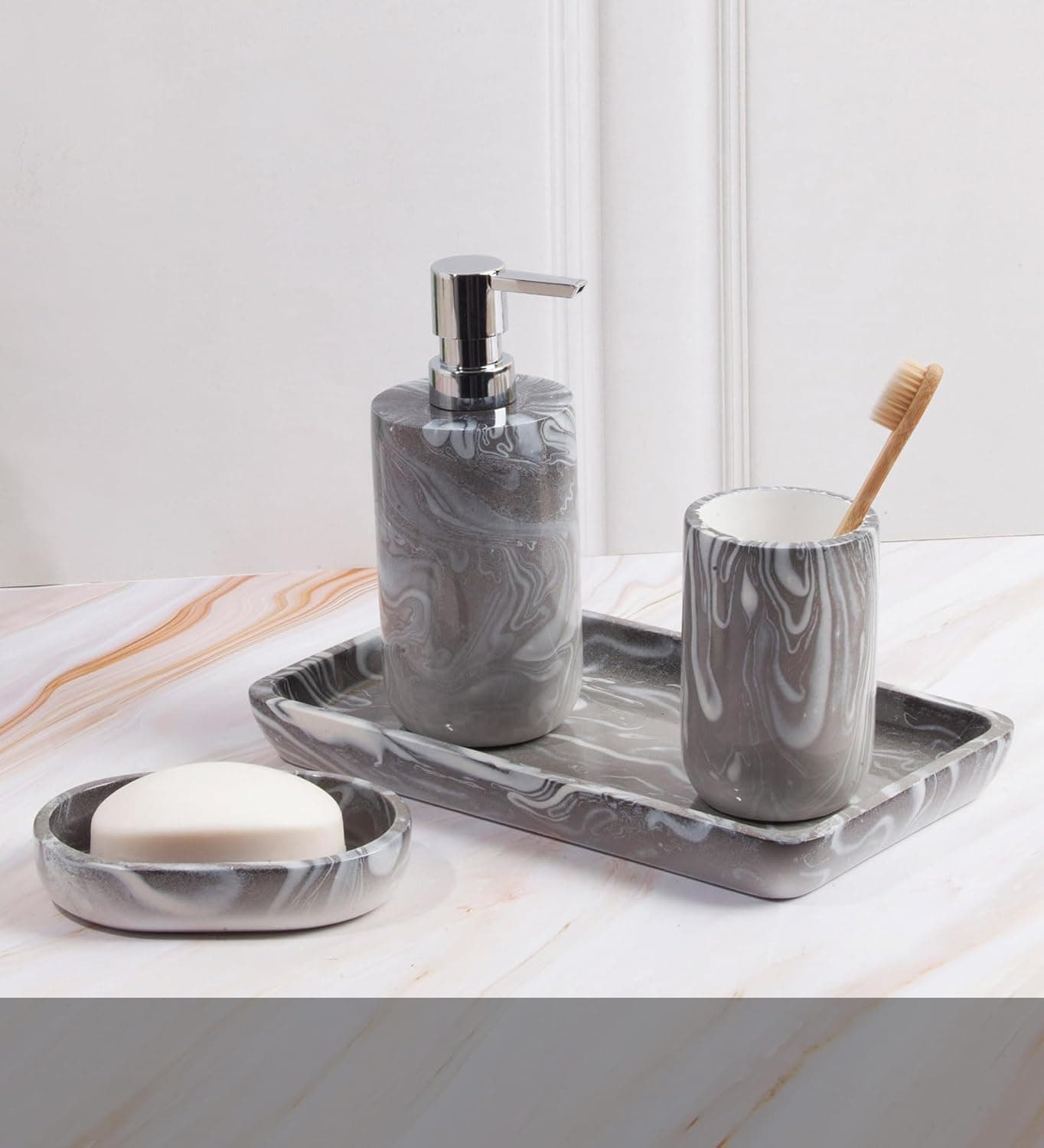 OBSESSIONS Set of 4 Pc Polyresin Bathroom Set Silver