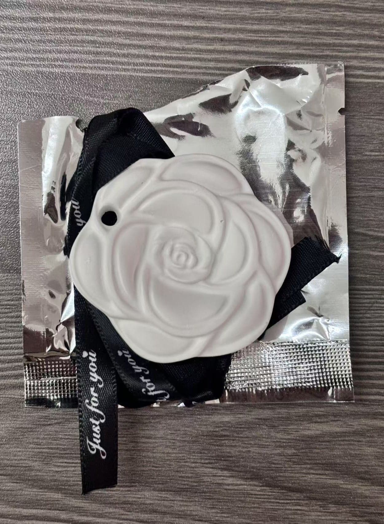 Car fragrance pendant
