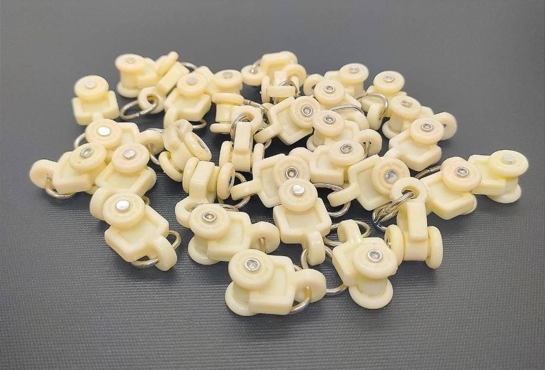 FAPBADRI Heavy Plastic Runners with Wheels for Curtain ChannelTrack Ivory Colour 500 Pieces