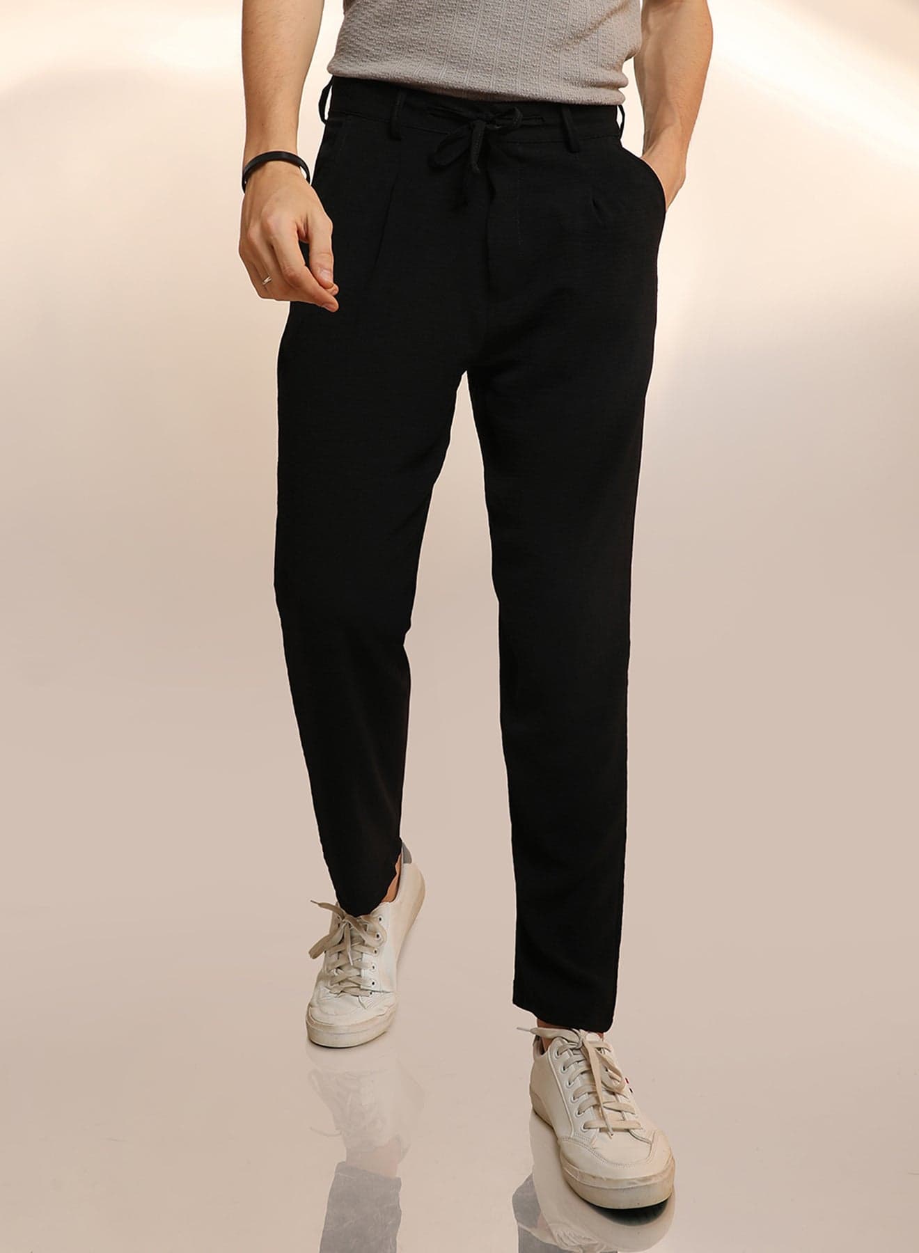 Men's Obsidian Black Solid Pleated Trousers