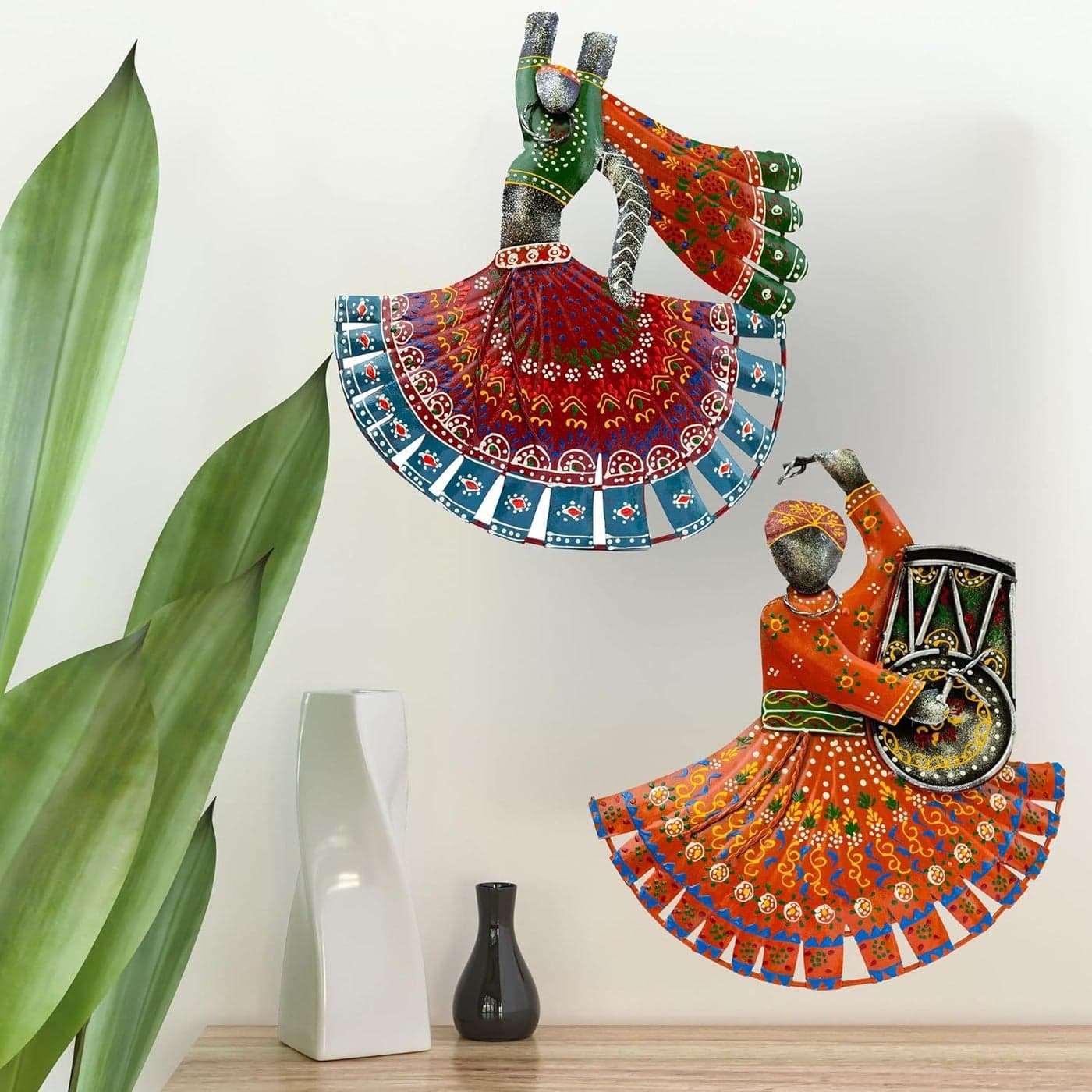Kraftskala Handcrafted Ghoomar Dancer Wall Decor Metal Showpieces Traditional Handpainted Art for Living Room Bedroom Office for Housewarming Festivals Weddings 12x14 inch Lehariya Dancers