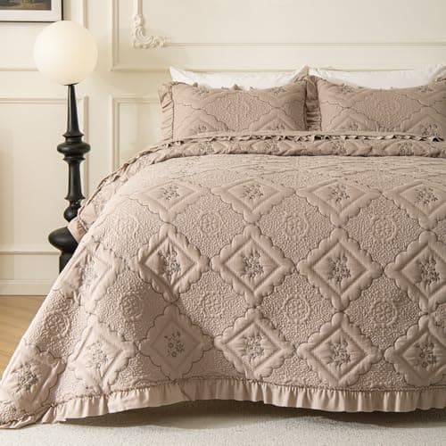 BOV Farmhouse Queen Ruffle Comforter Set Gray, Vintage Cottage Style Bedding with Pillow Shams, Soft Embossed Quilt Bedding for Country Cottage & French Country Bedrooms, 92x96 Inches