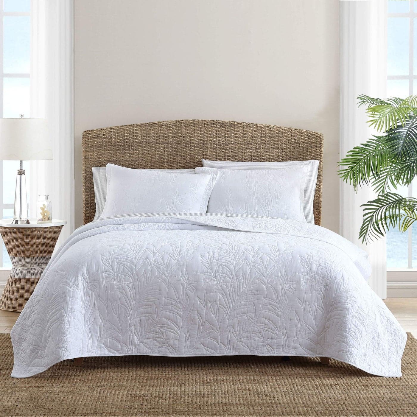 Tommy Bahama Queen Quilt Cotton Lightweight Bedding PreWashed for Added Softness Aloha Pineapple Blue Queen