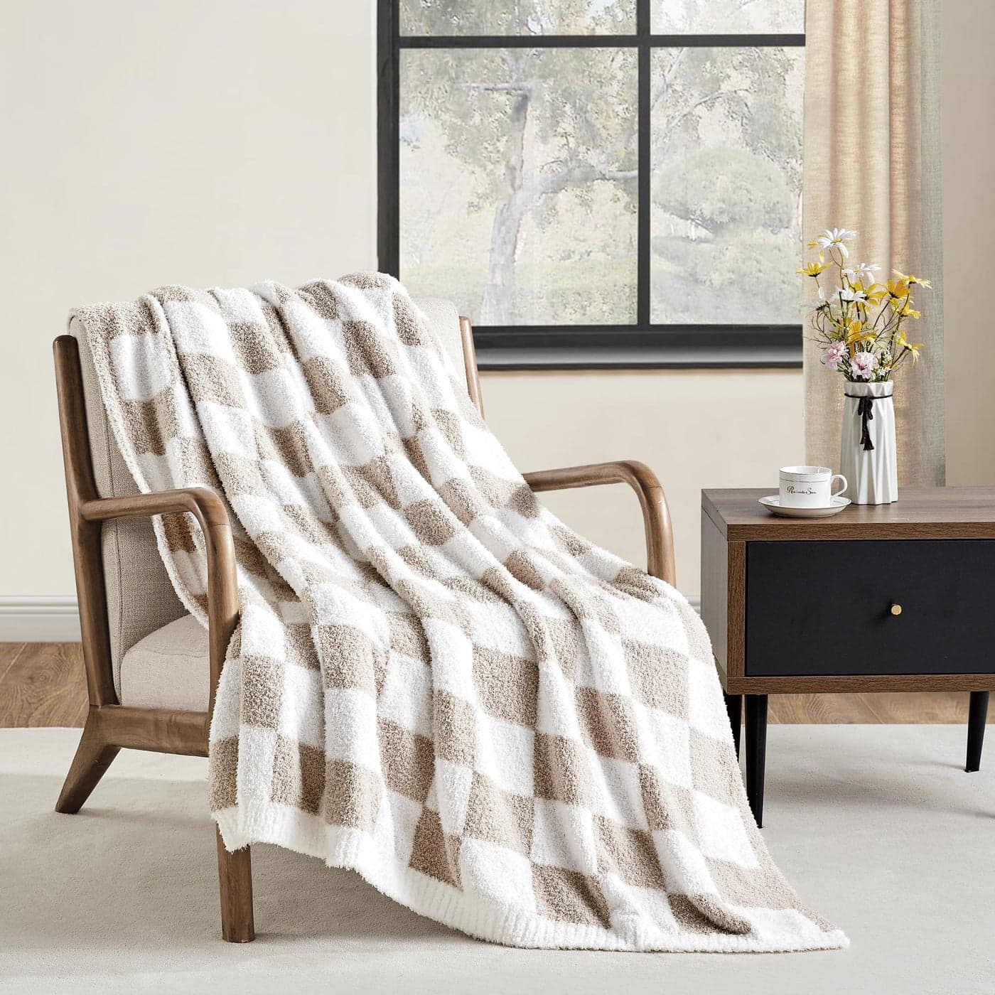 CREVENT 50X60 Ultra Soft and Plush Reversible Microfiber Throw Blanket for Couch Sofa and Bed Checkered Beige