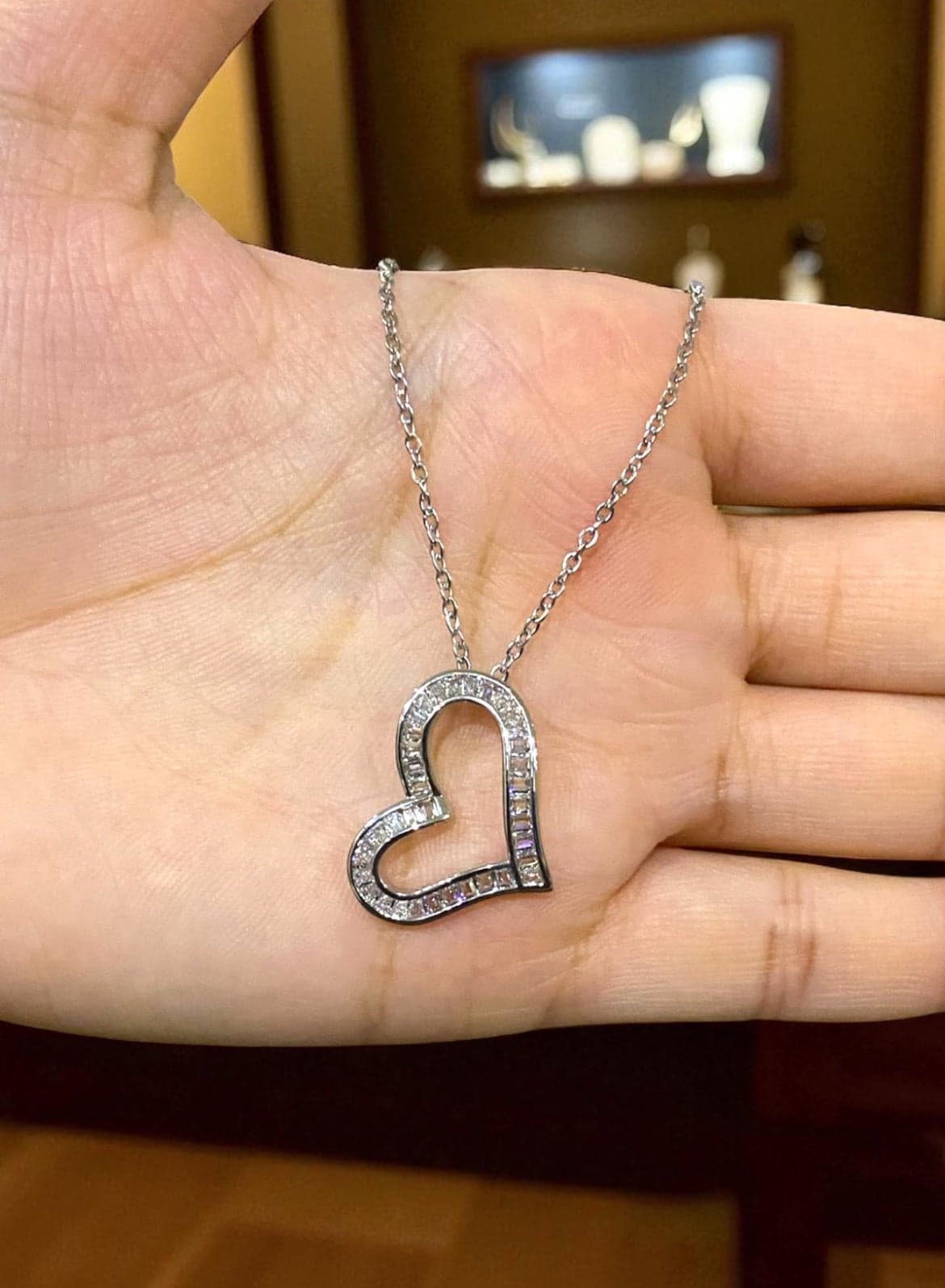 Elegant Stainless Steel Silver Plated Necklace For Women Inlaid With Zirconia
