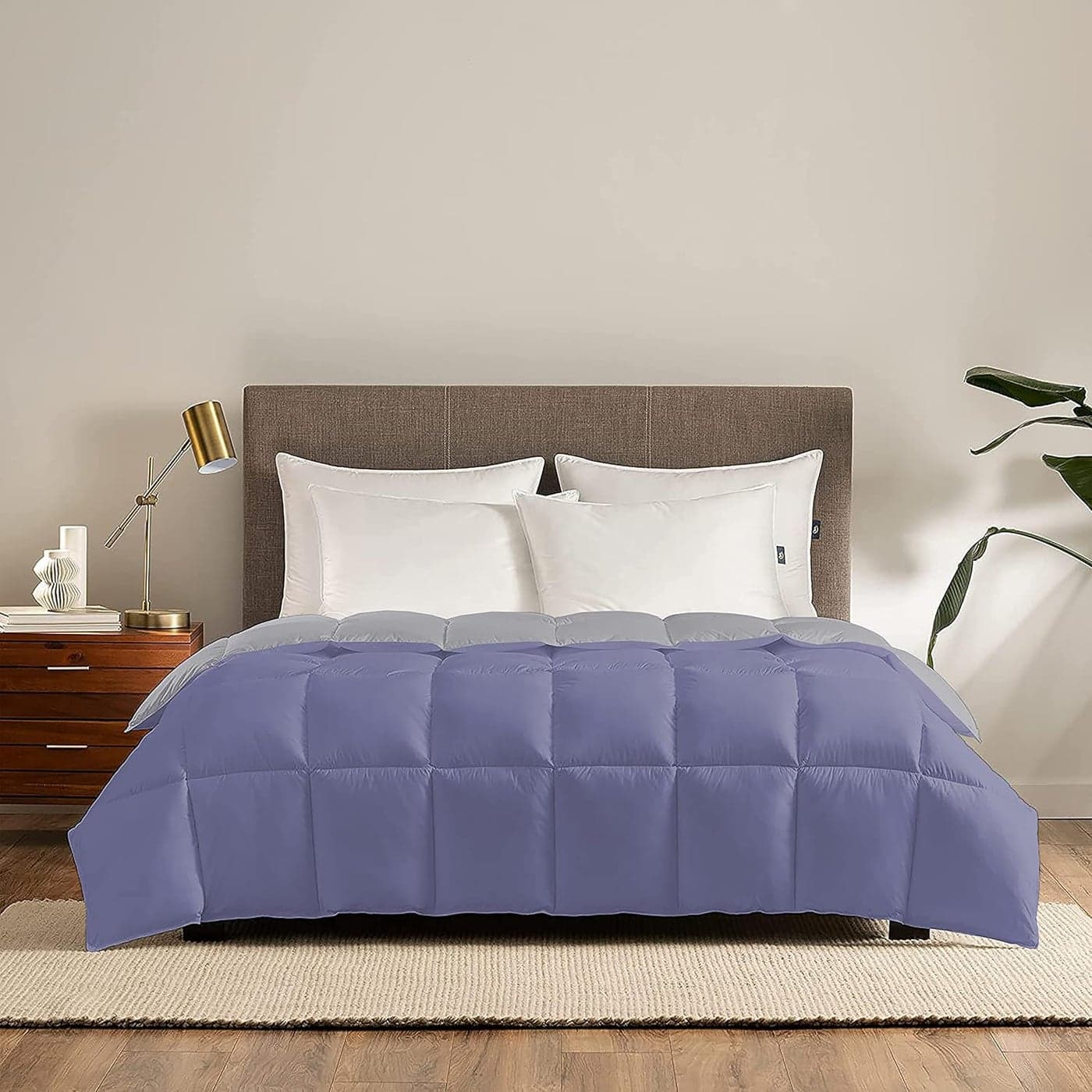 Indian Kingdom All Season 200 GSM Comforter Premium Collection Quilted Revesible Comforter 90 x 100 Inches228cm x 254cm Double Bed ComforterSilverMedium Blue