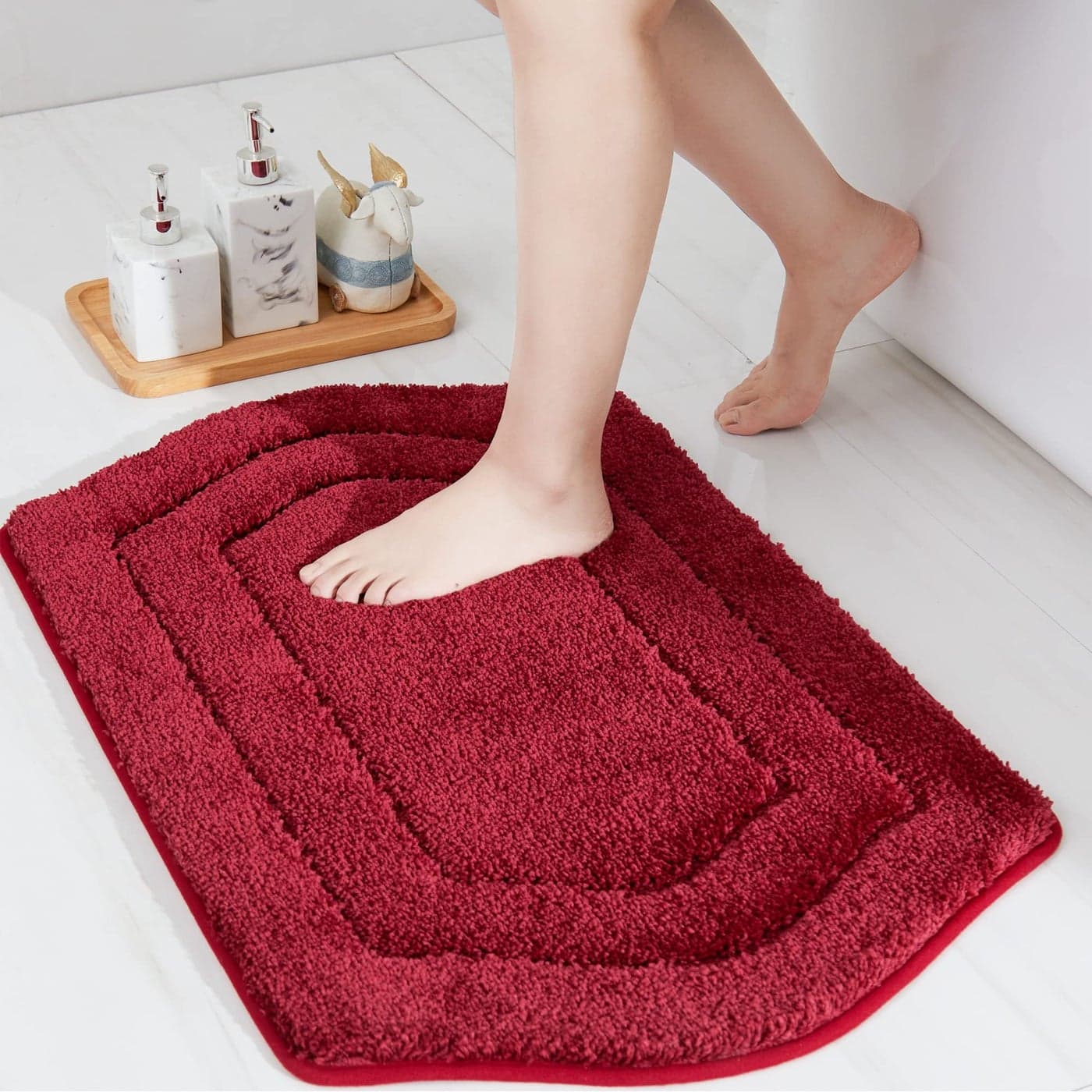 COSY HOMEER Extra Thick Bath Rugs for Bathroom AntiSlip Bath Linen Sets Mats Soft Plush 100 Strong Polyester Living Room Bedroom Water AbsorbentRed20x32 Inches