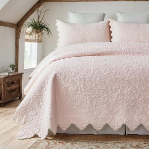 Brandream Queen Size Quilt Set Cotton Pink Quilts Farmhouse Matelasse Coverlet Oversized Bedspread 98x106 with 2 Standard Shams