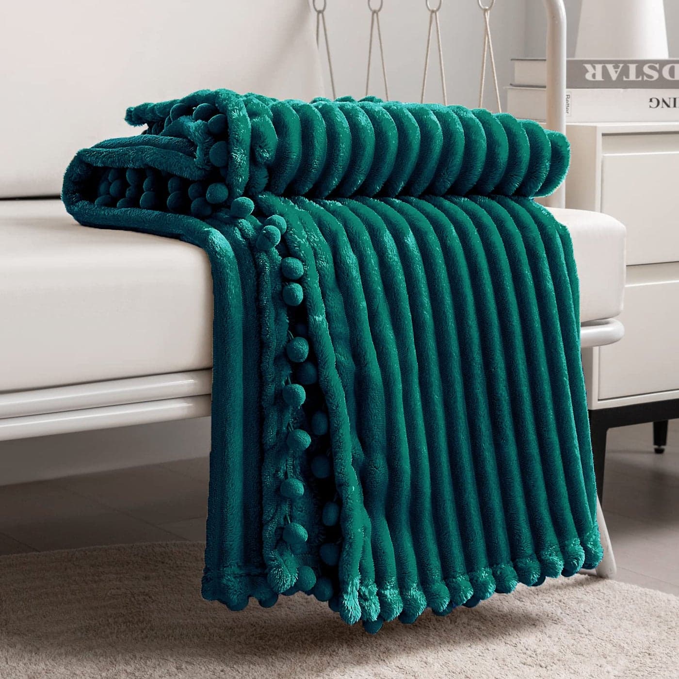 DISSA Fleece Blanket Queen Size 90x90 Green Soft Plush Fluffy Fuzzy Warm Cozy Perfect Throw for Couch Bed Sofa with Pompom Fringe Flannel Blanket