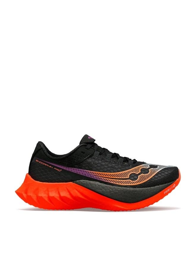 Saucony Womens Endorphin PRO 4 Sneaker BlackVIZIRED 55