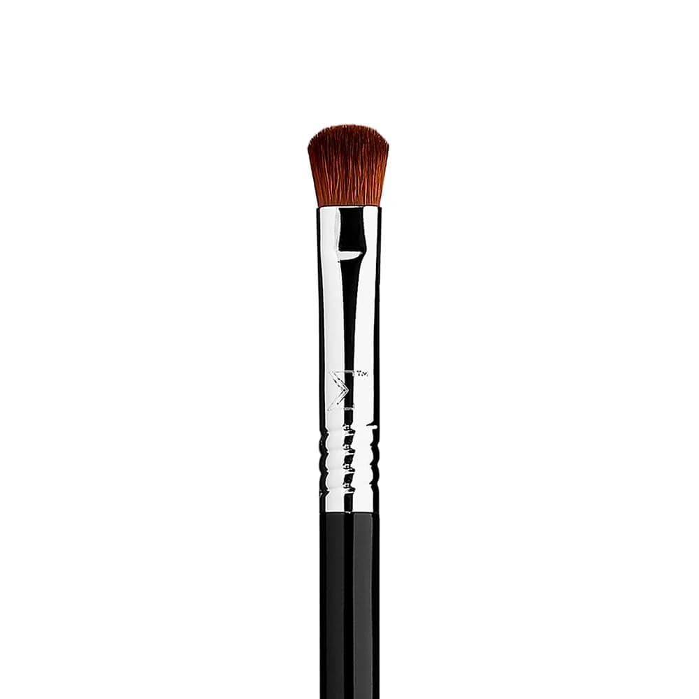 Sigma Beauty Professional E54 Medium Sweeper Brush Professional Eyeshadow Brush for Controlled Lid Application Packing on Metallic Shades Highlighting the Brow Bone 1 Brush