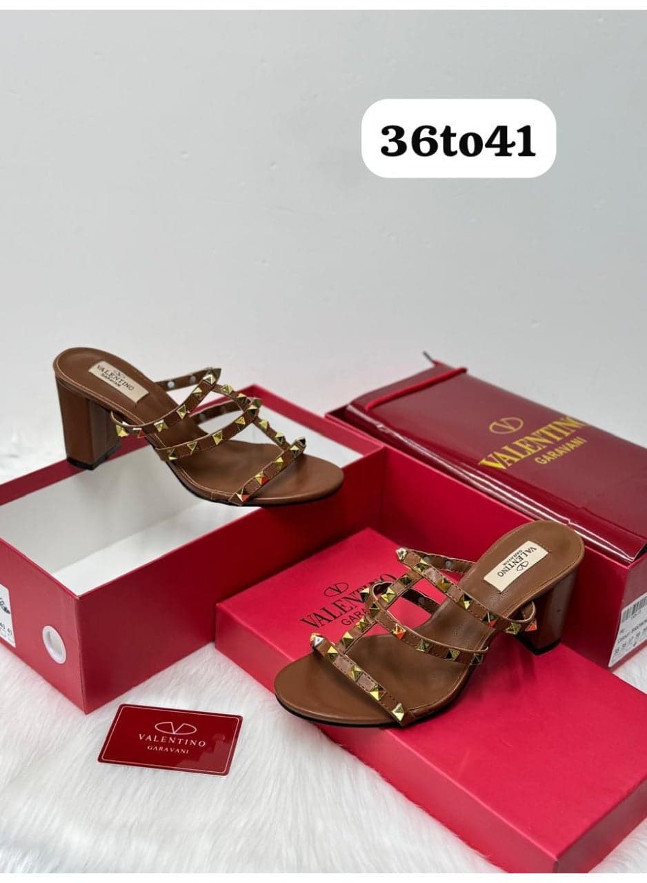 Valentino Garavani Studded leather block heel sandals — 37