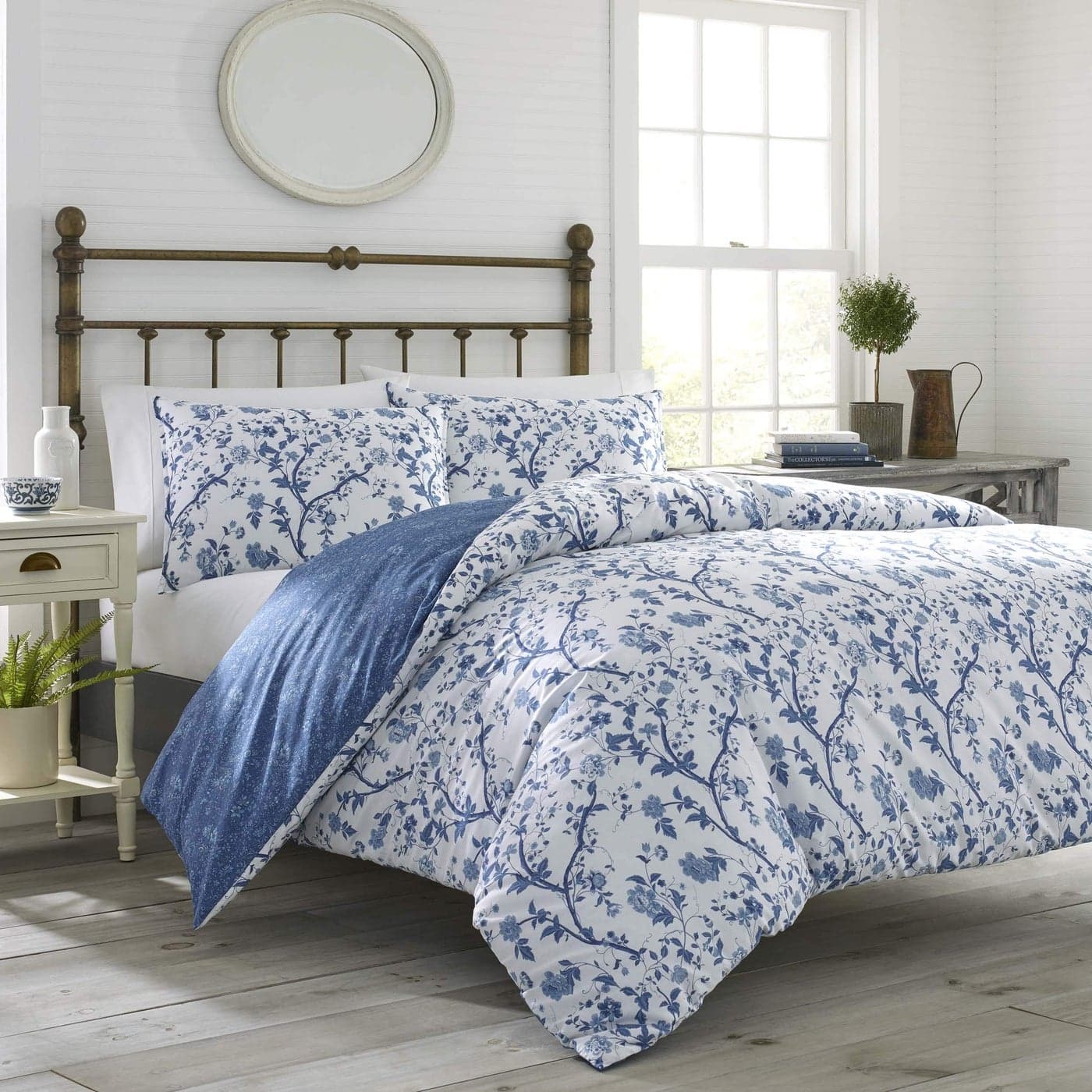 Laura Ashley Twin Duvet Cover Set Reversible Cotton Bedding with Matching Sham MediumWeight for Year Round Use Dorm Essentials Medium Blue
