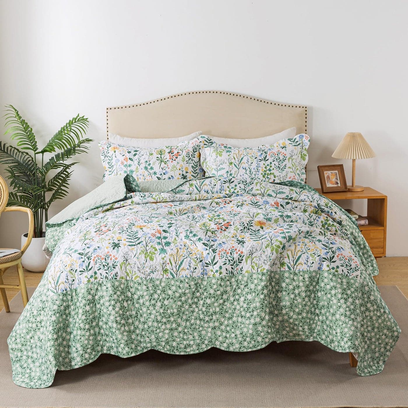 HoneiLife Oversized Queen Bedspread Floral Quilt Sets 106x1063Piece Lightweight Bedspreads Microfiber Coverlets Queen Quilt Bedding Sets Wildflower Quilts for All Season Use