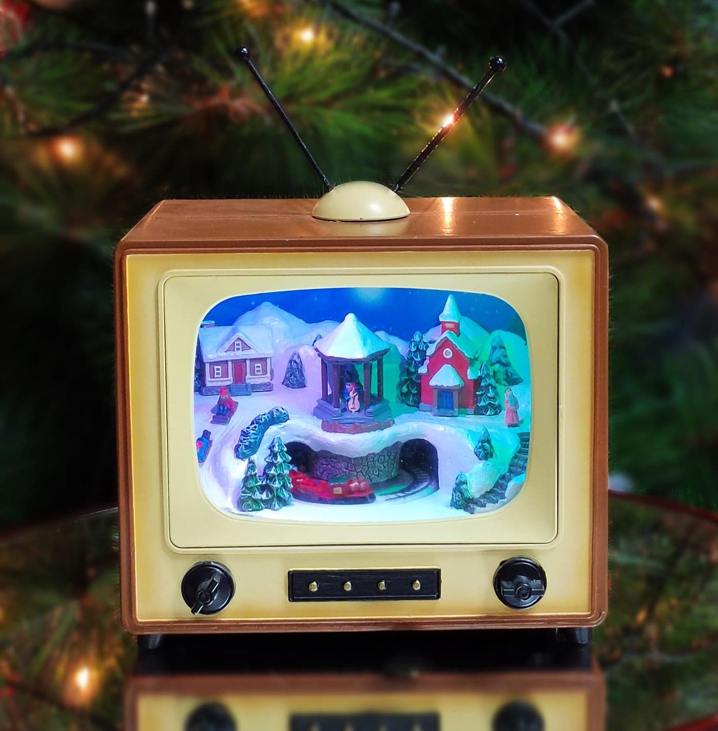 MOMENTS IN TIME 6 H Brown Red Retro TV with Mountain Scene Animated Train LED Lights 8 Classic Carols Christmas Music Battery Operated HandPainted Resin Polyresin Injection Plastic